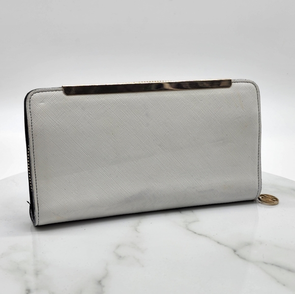 Marikai Black White Faux Saffiano Leather Gold Bar Wallet - Picture 10 of 16